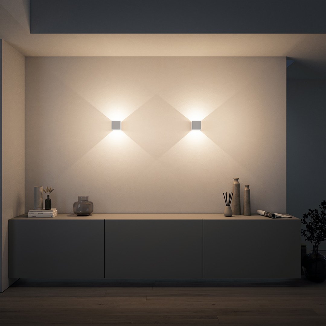 Xeno LED Wall Light | Adjustable Flaps, Warm White Light